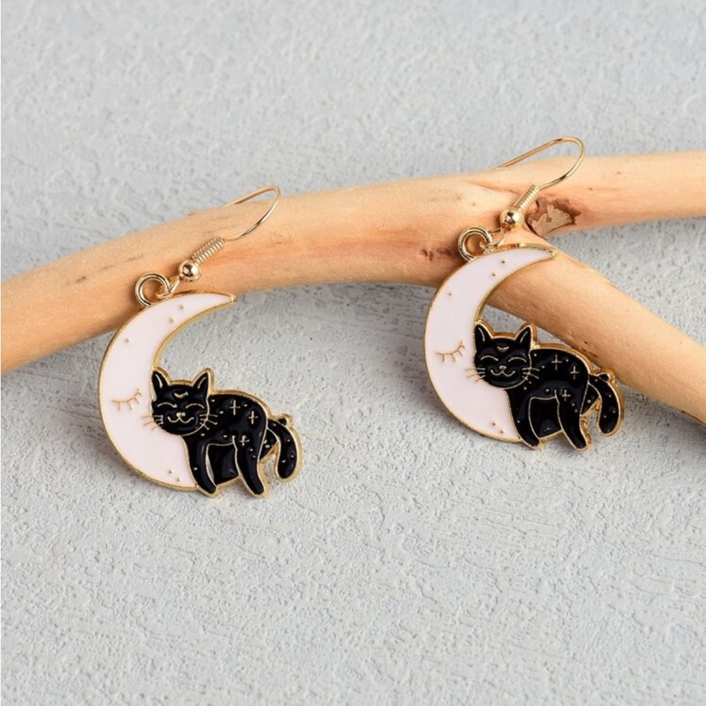 Black Cat Moon Earrings - Picture 4 of 5